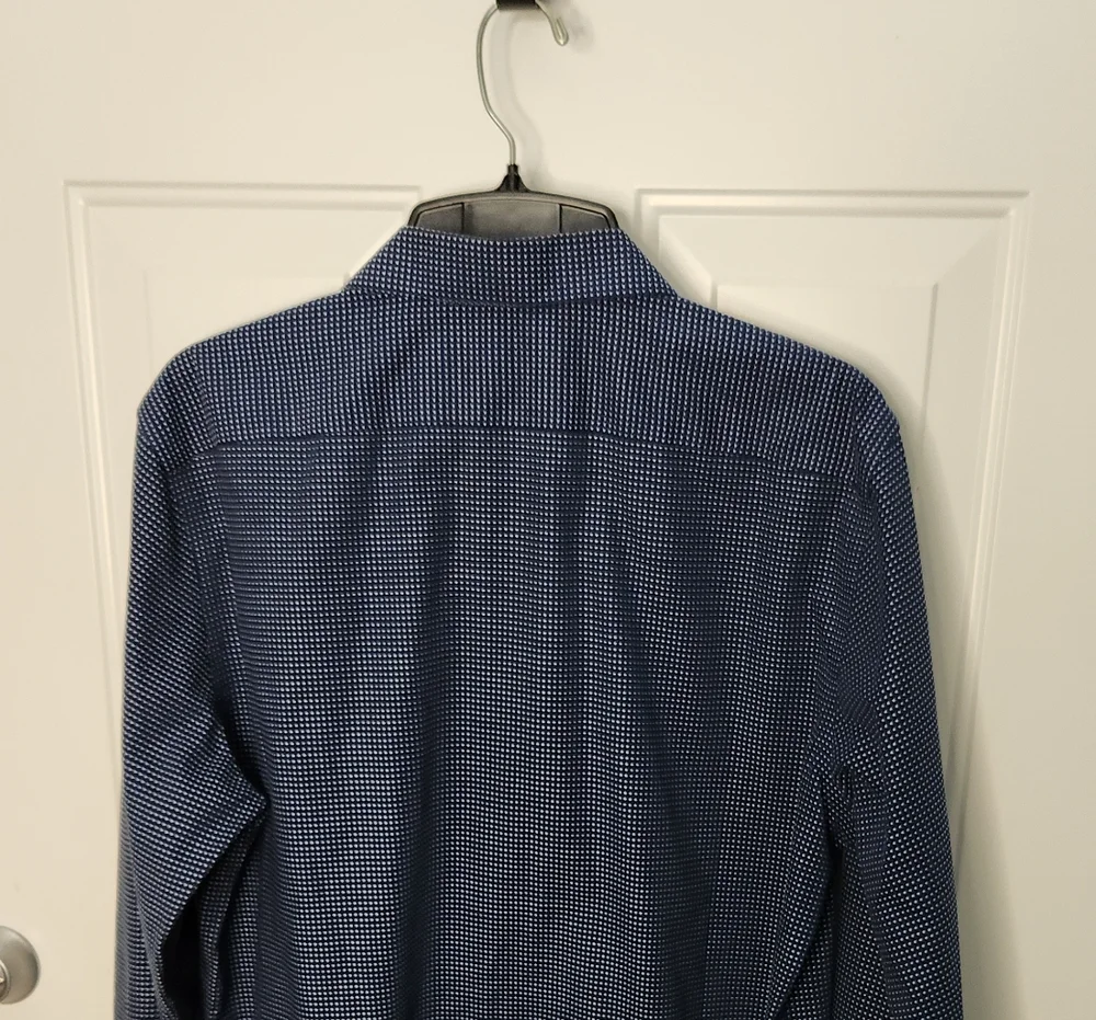 Men's Banana Republic Navy and White‎ Polka Dot Long Sleeve Size Large